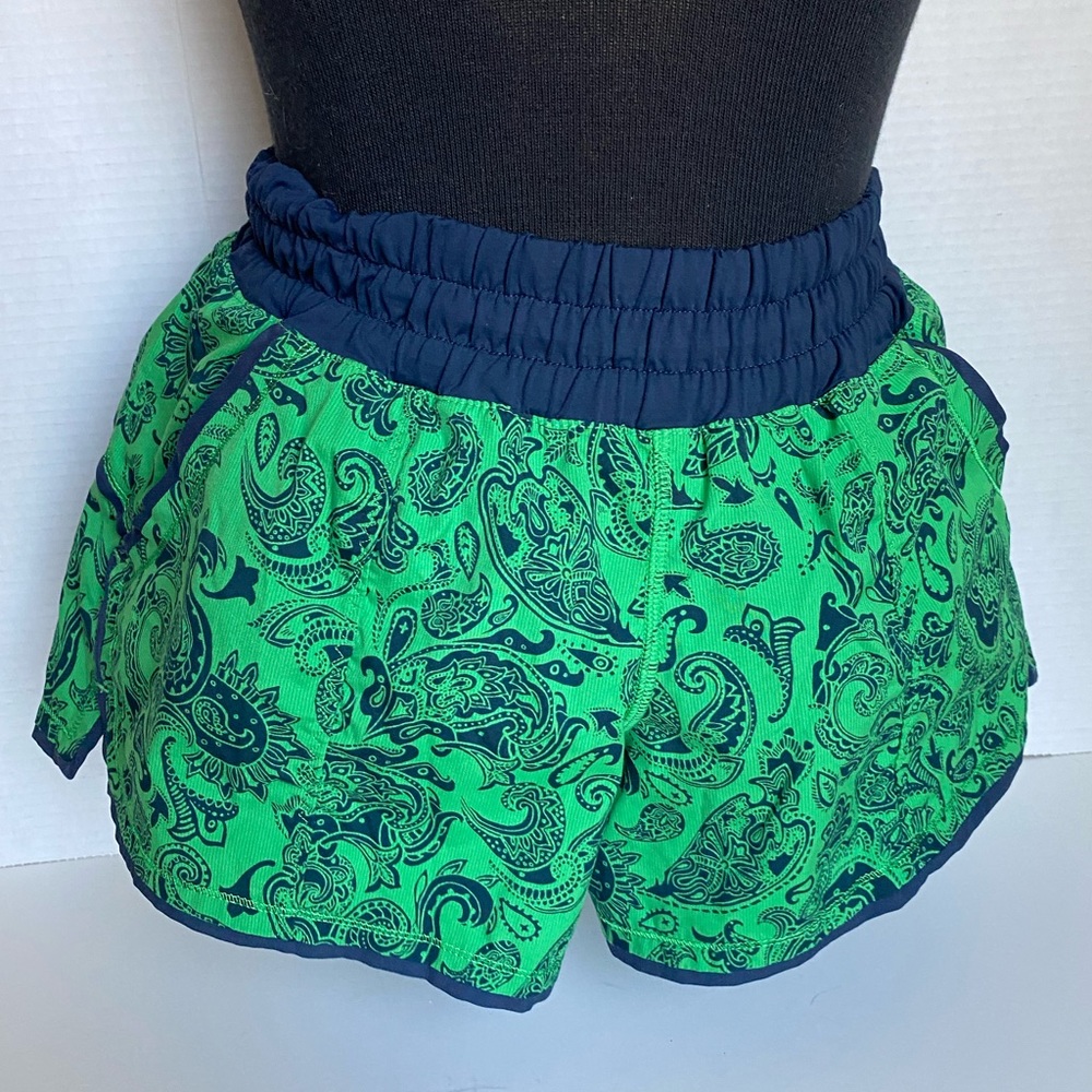 Lululemon Speed Running Shorts In Green Blue Slalom Paisley size 4